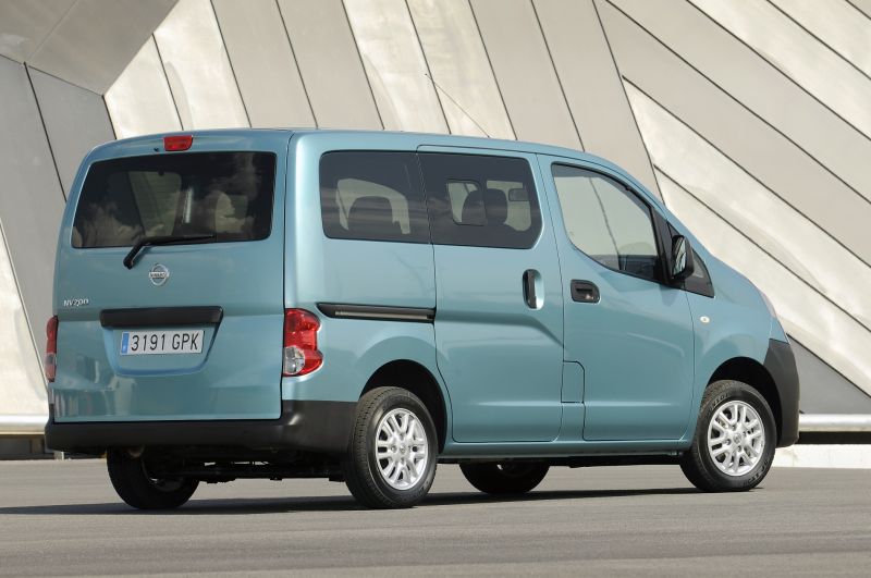 Nissan NV200 technical specifications and fuel economy